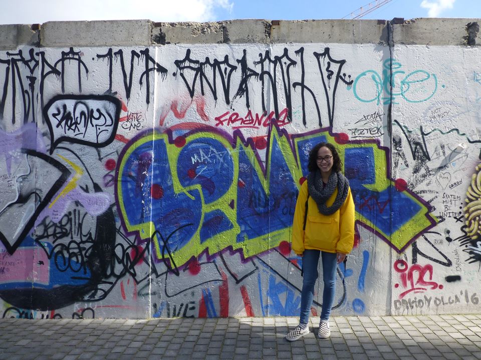 Hunter Rendleman '18 at the Berlin Wall