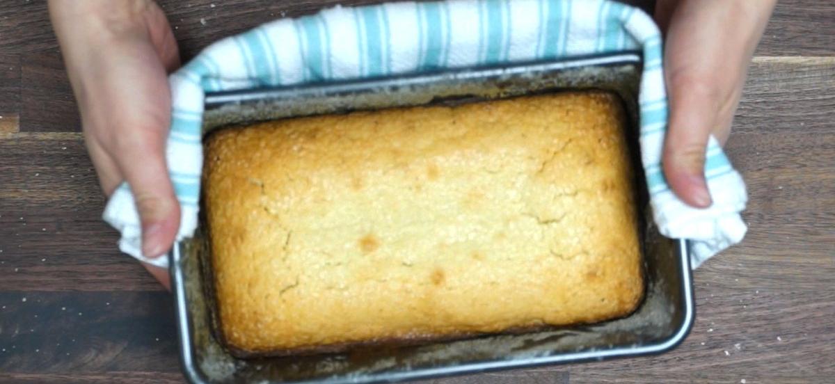 English Cake in pan