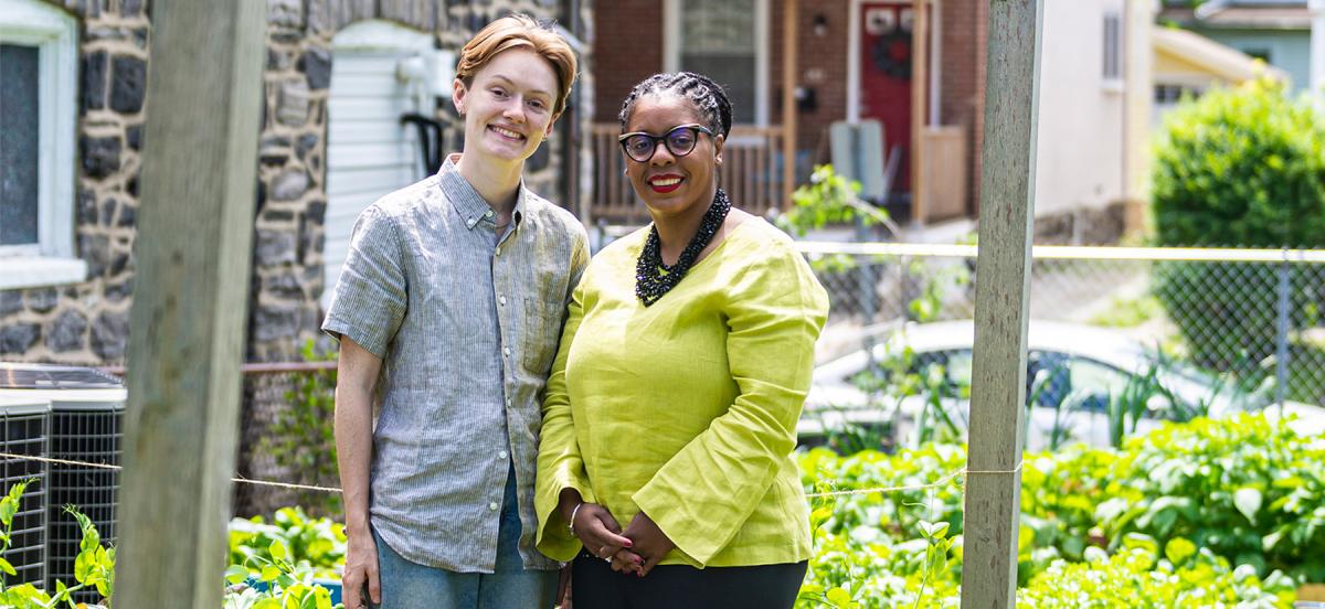 Frances Condon '21 and Reverend Carolyn Cavaness stand in front of Bethel AME Church's Ardmore Victory Gardens.